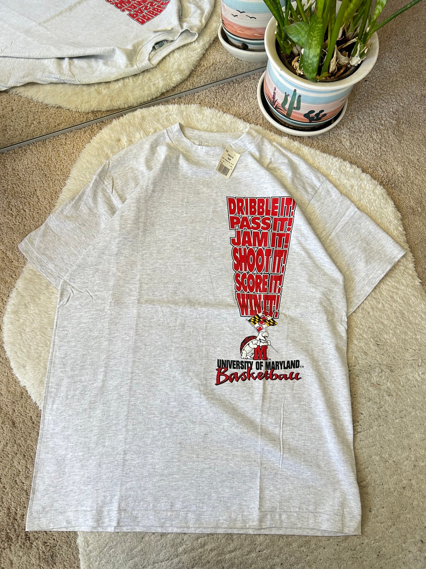 1994 UMD Basketball LIVE IT! tee
