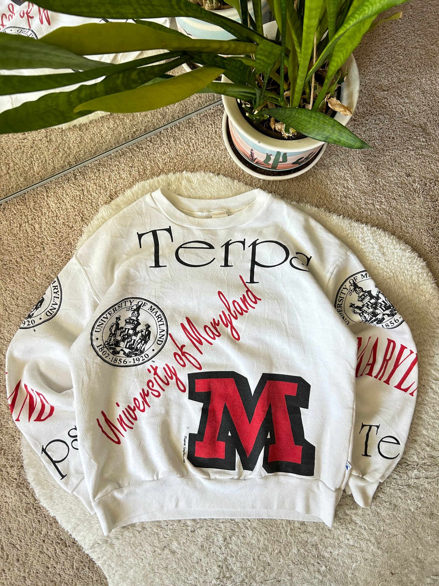 80s UMD Majestic All Over Print Sweater