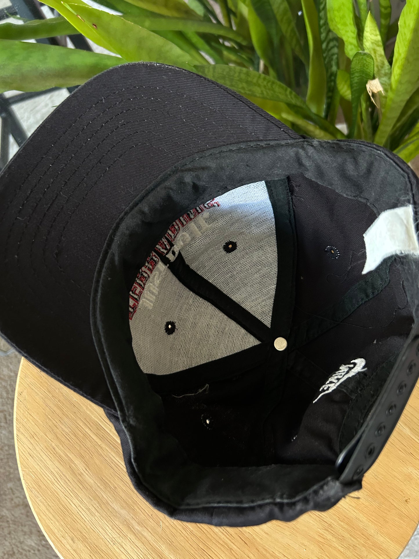 Vintage ✔️ UMD SnapBack