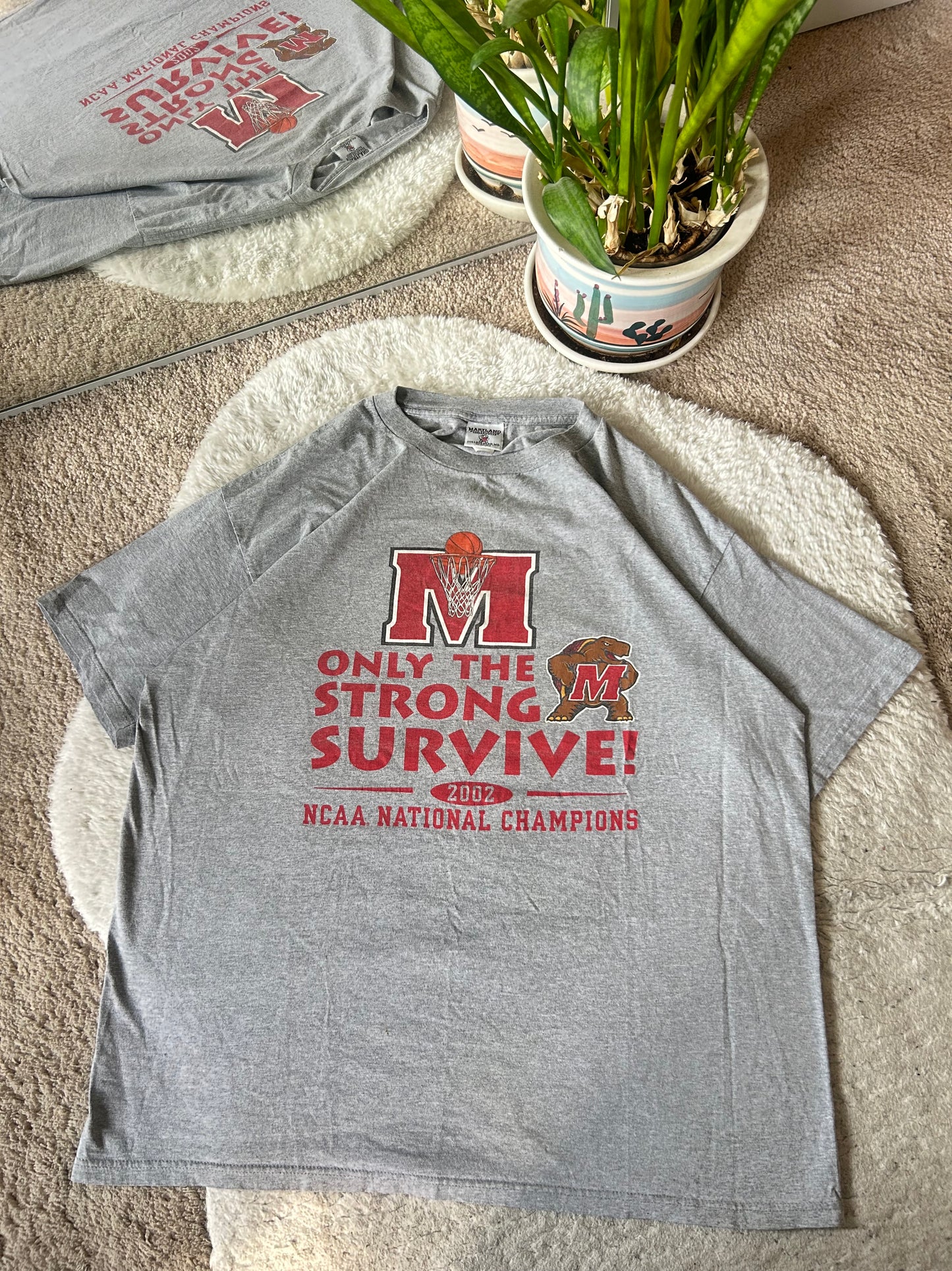 2002 UMD Only the Strong Survive Basketball tee