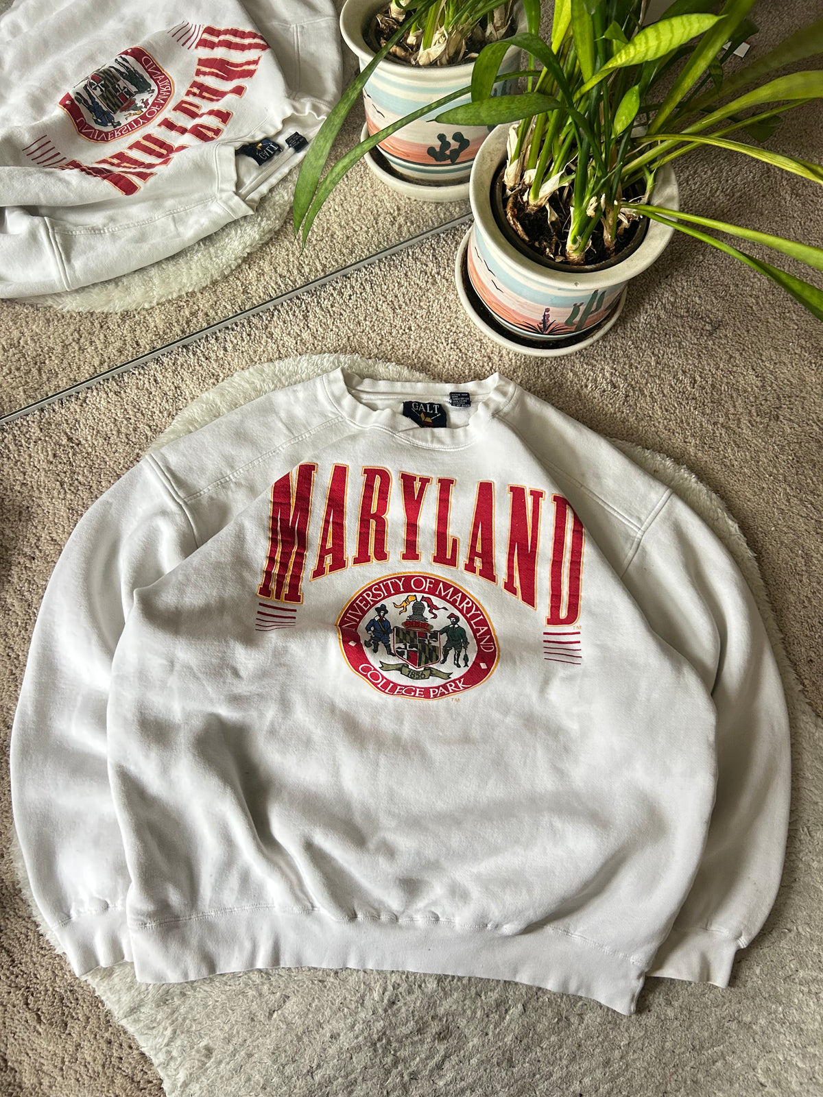 90s UMD Crest Sweater