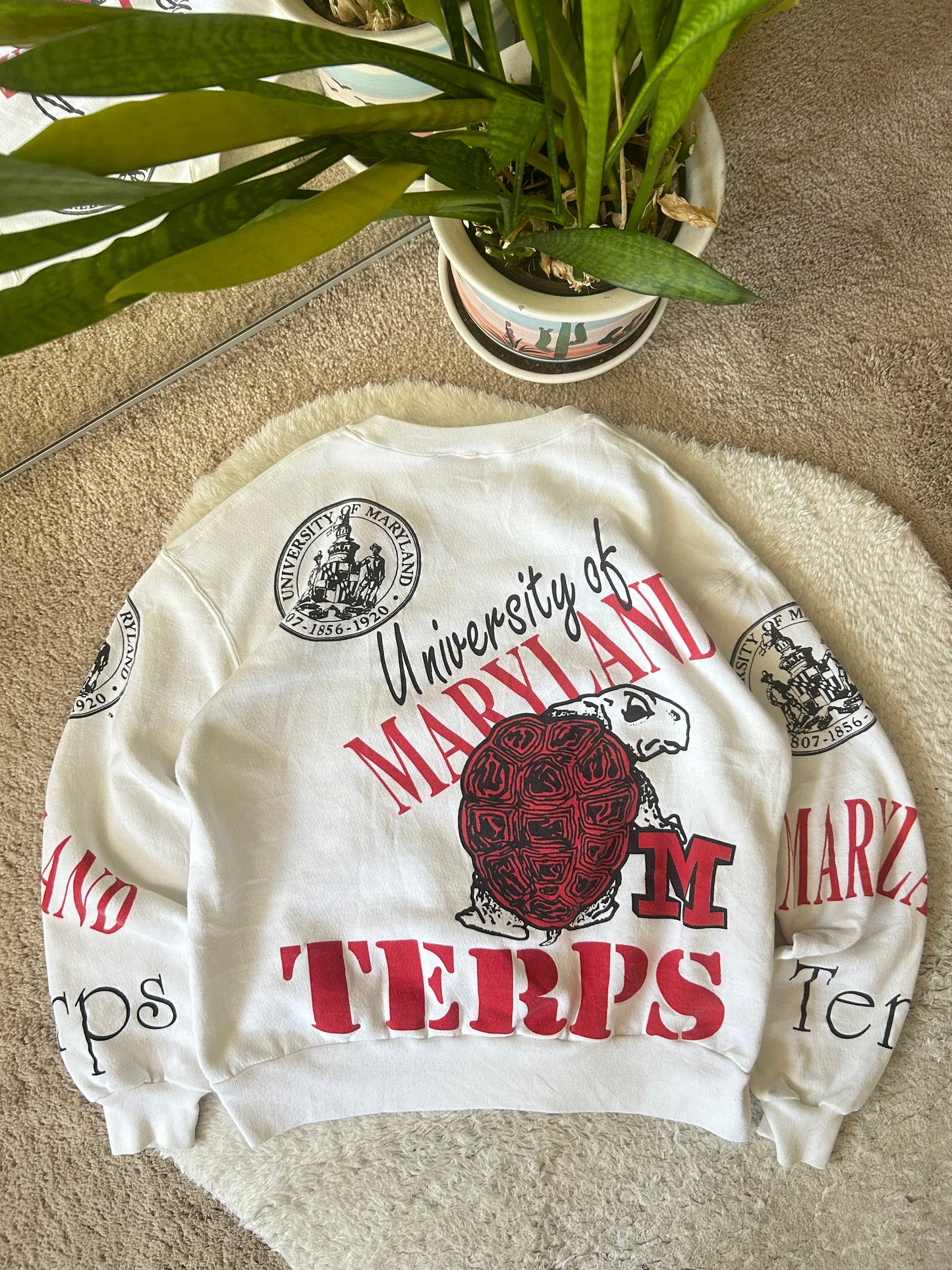 80s UMD Majestic All Over Print Sweater