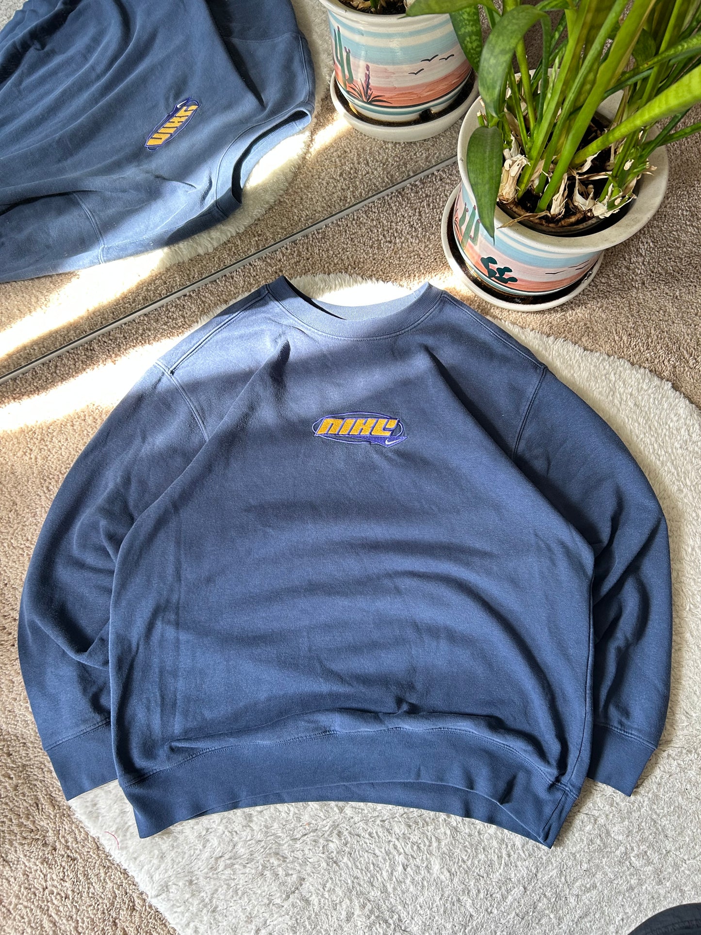 Vintage ✔️ Navy Crewneck