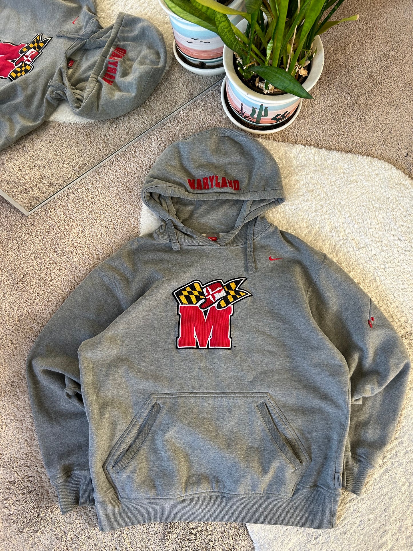 Vintage ✔️ UMD “M” Hoodie