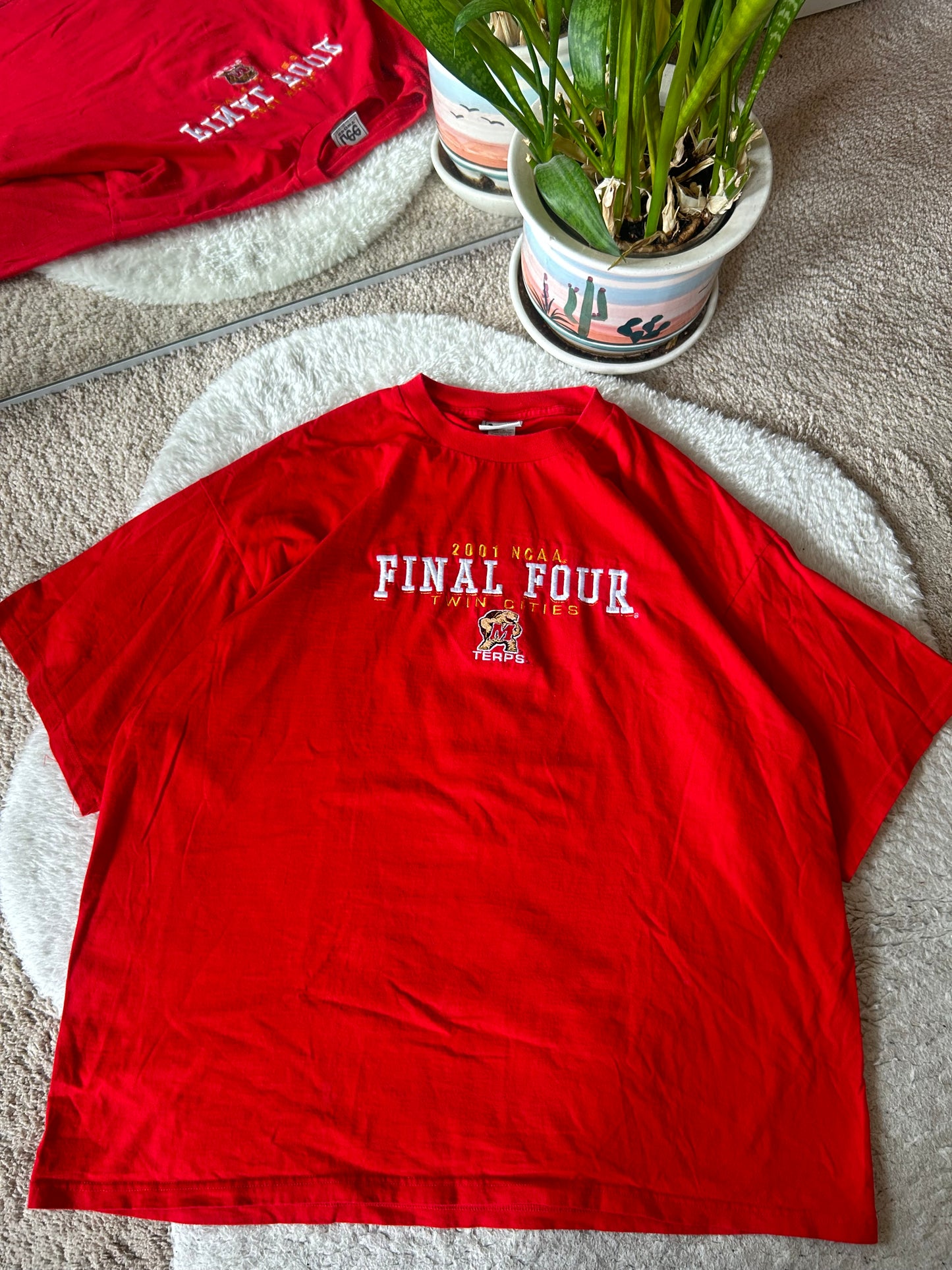 2001 Embroidered UMD Final Four tee