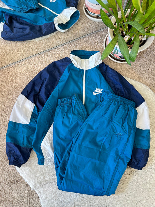 90s ✔️ Tracksuit