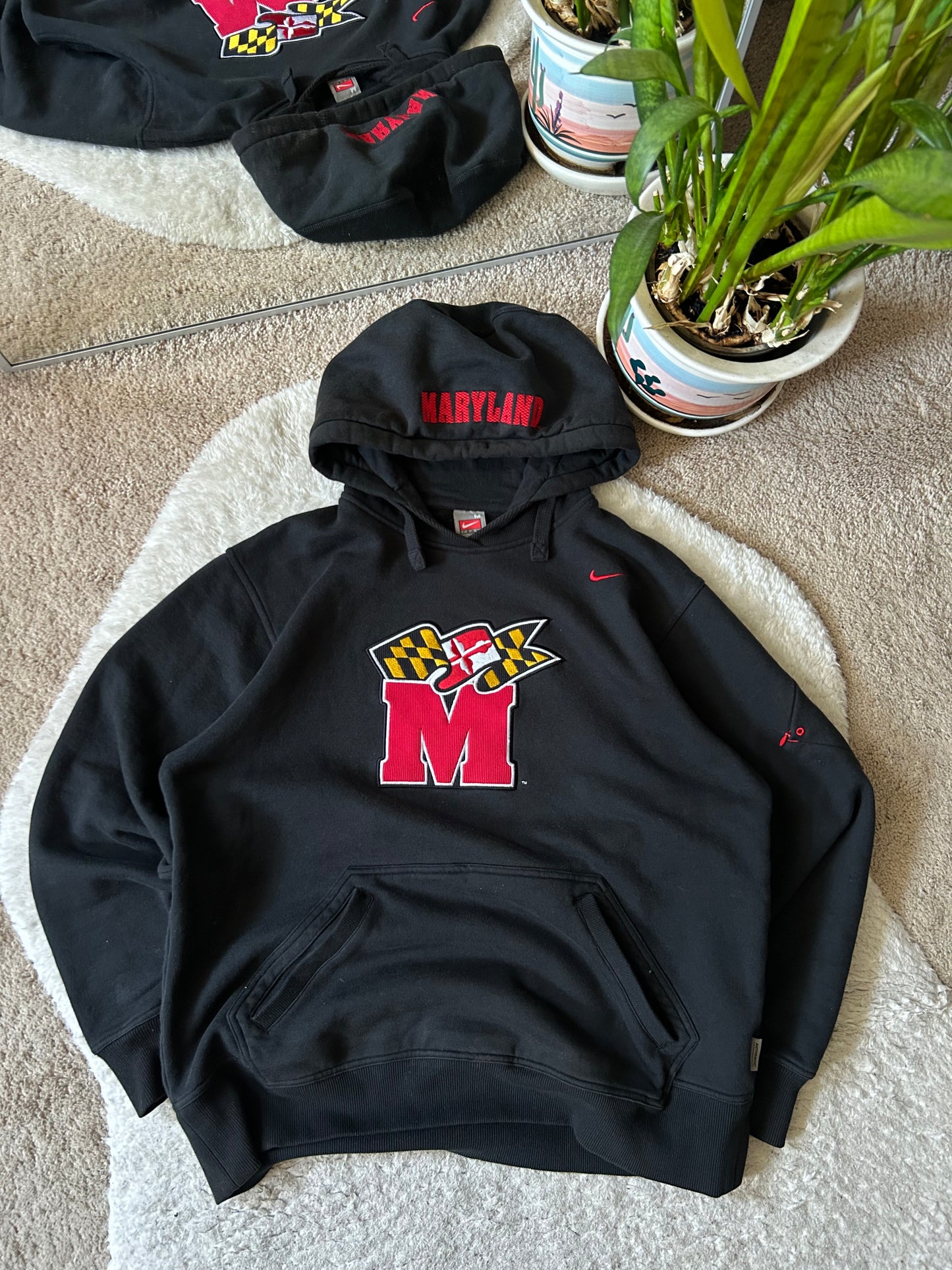 Vintage UMD ✔️ “M” Hoodie