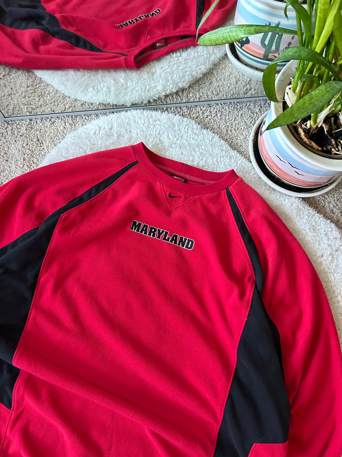 Vintage UMD ✔️ Fleece Sweater