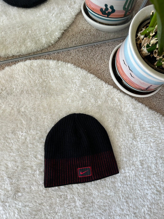 Vintage UMD ✔️ Beanie